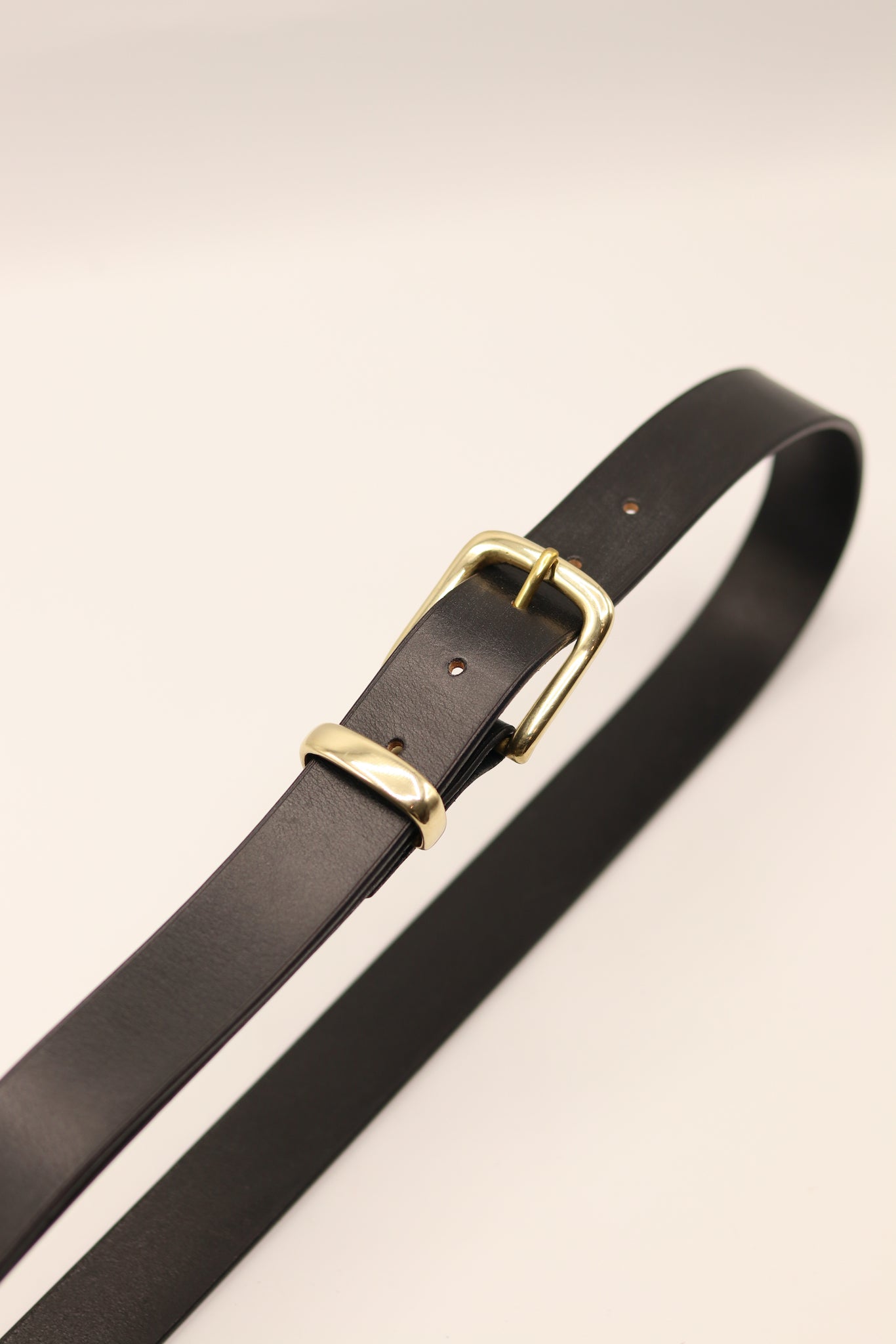 Womens Handmade Full Grain English Bridle Leather Belt - 25mm | 1 Womens Handmade Full Grain English Bridle Leather Belt - 25mm | 1